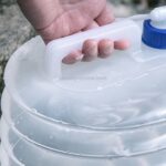Folding Bucket Portable Kettle" kan oversettes til norsk som "Sammenleggbar bøtte bærbar vannkoker